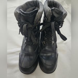Cougar Chamonix Winter Boots size 6M